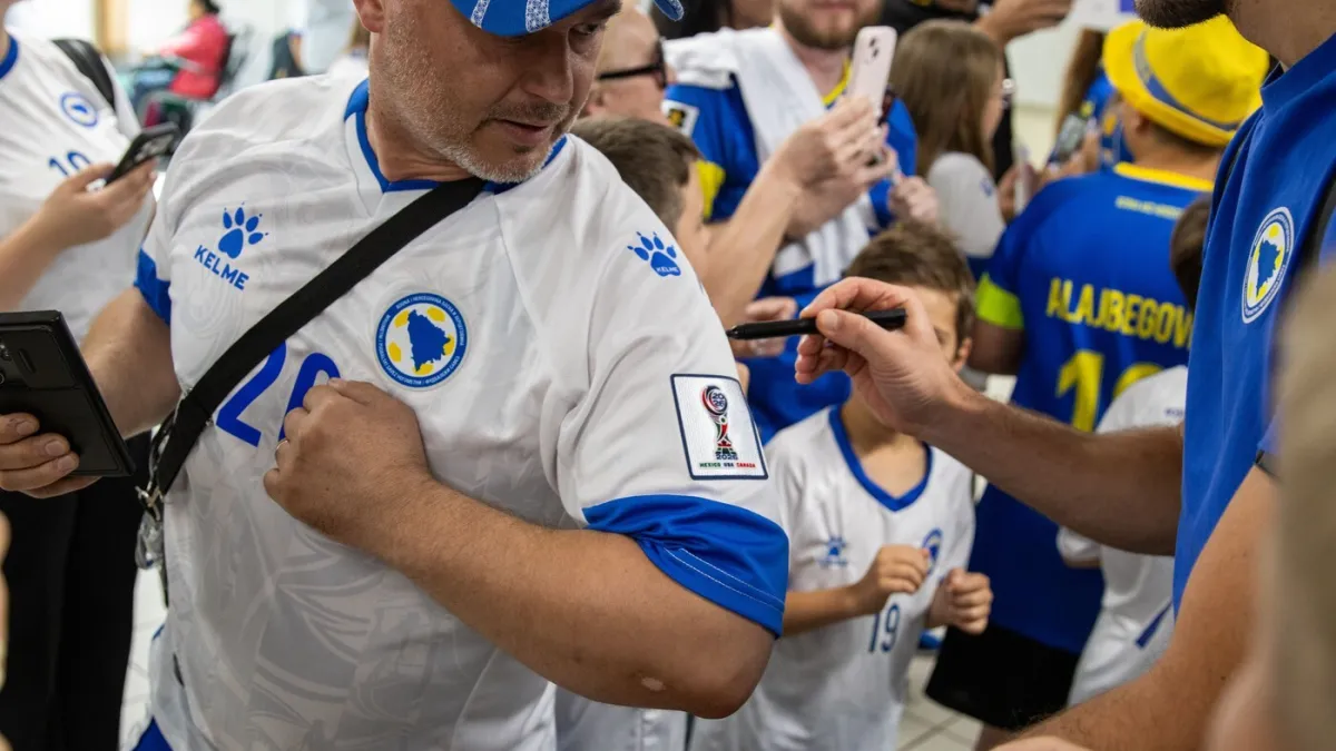 Za reprezentacijom BiH vlada ludilo: Sportski direktor 'htio tući' navijača
