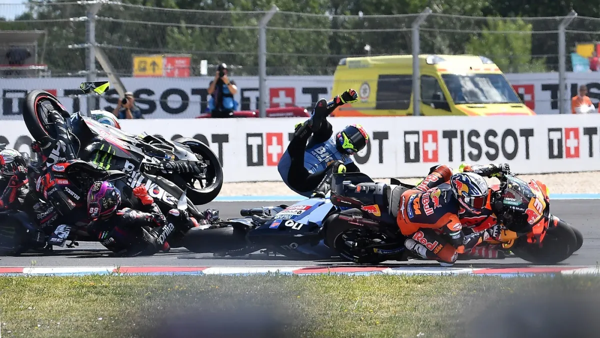 Totalni lom u Mađarskoj: Marquez slavio 100. trijumf dok je 