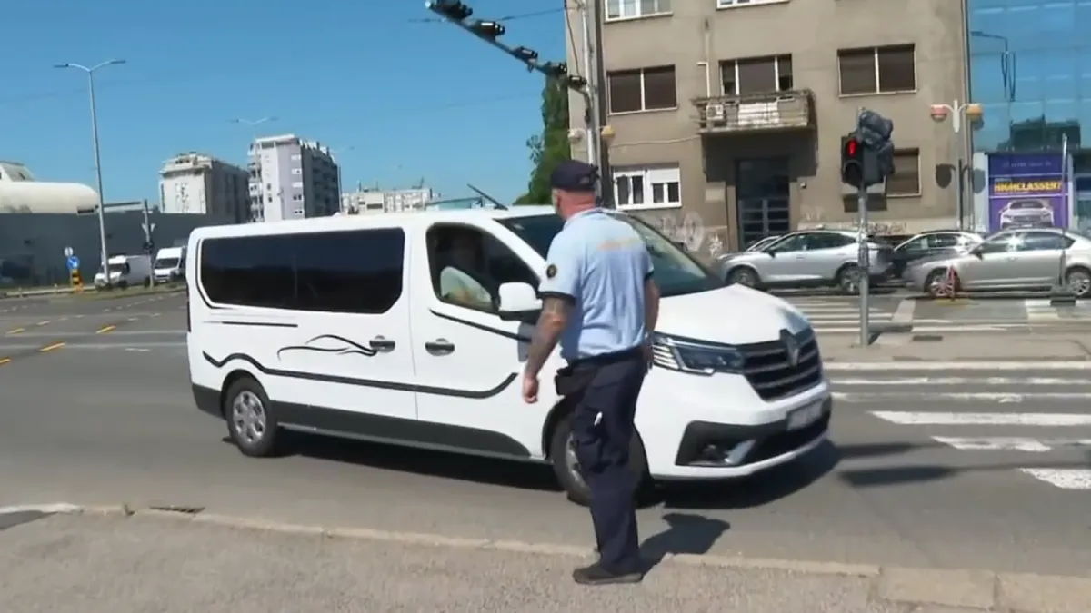 Nova regulacija kod Vjesnika zbunila vozače: Neki su pred na