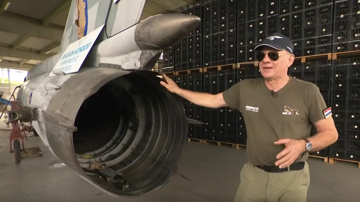 Željko restaurira MiG-21 i ne skriva sreću: 'Nepoderiv je, a