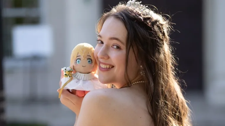 Udala se za anime lika: S njom je organizirala vjenčanje iz snova i potro&scaron;ila tisuće eura