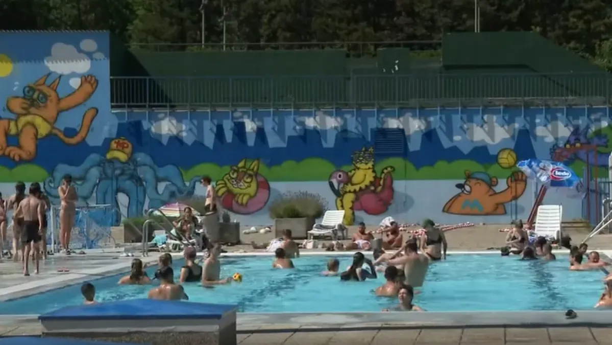 Na +33 Zagrepčani pohrlili na bazene: Pogledajte kako se rashlađuje Zoološki vrt