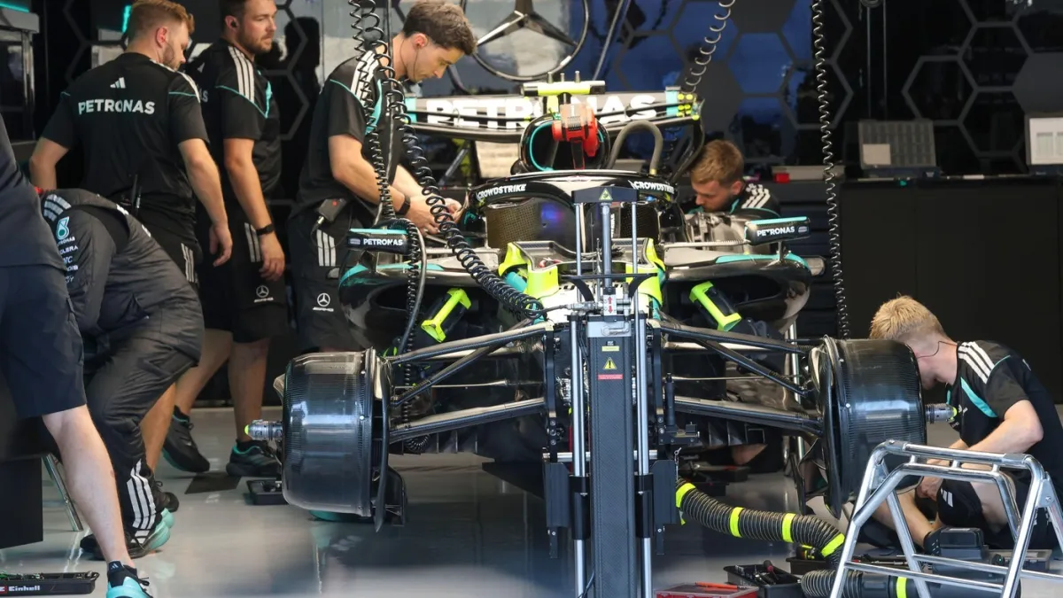 Mercedes pronašao novu prednost, FIA nakon pritužbi konkurencije promijenila pravila