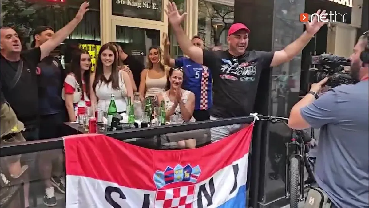 Hrvatski navijači rade atmosferu za pobjedu! Stigla je ogromna hrvatska zastava, ali i Ivana Knoll