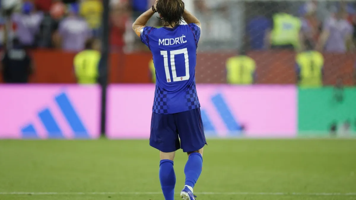 Utučeni Modrić i Vatreni: Luki nakon bolnog poraza prišao Ronaldo! Ovo niste vidjeli na TV-u