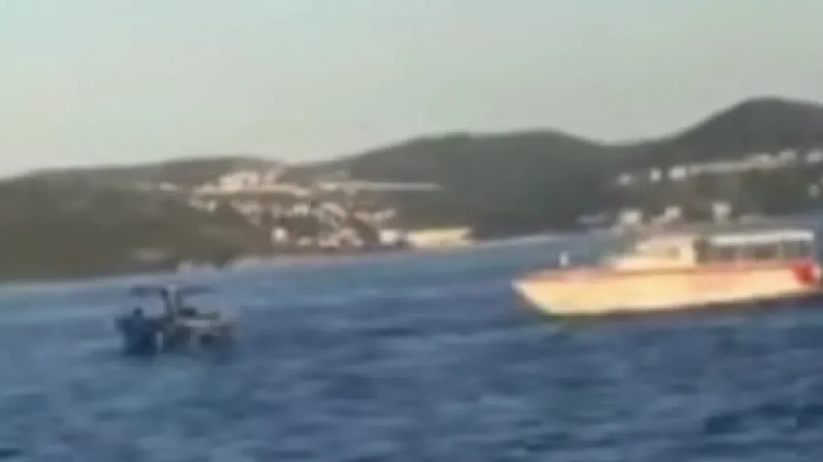 Posvađali se na privezištu, jedan izvukao pištolj, drugi ga izudarao po glavi