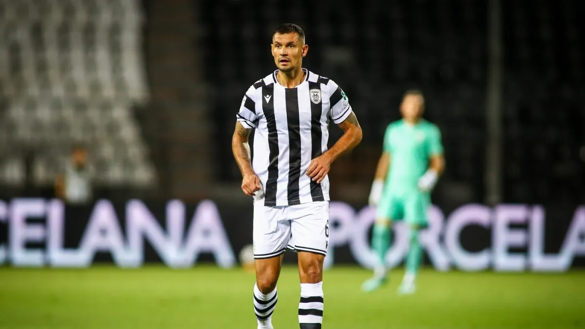Dejan Lovren je slobodan igrač i pregovara o prelasku u Rudeš