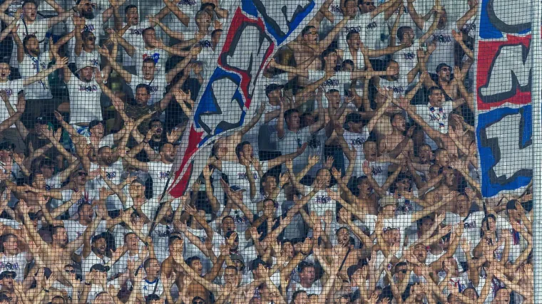 Je l' se to igralo u Slovačkoj ili u Splitu? Pogledajte kako je Torcida okupirala Žilinu