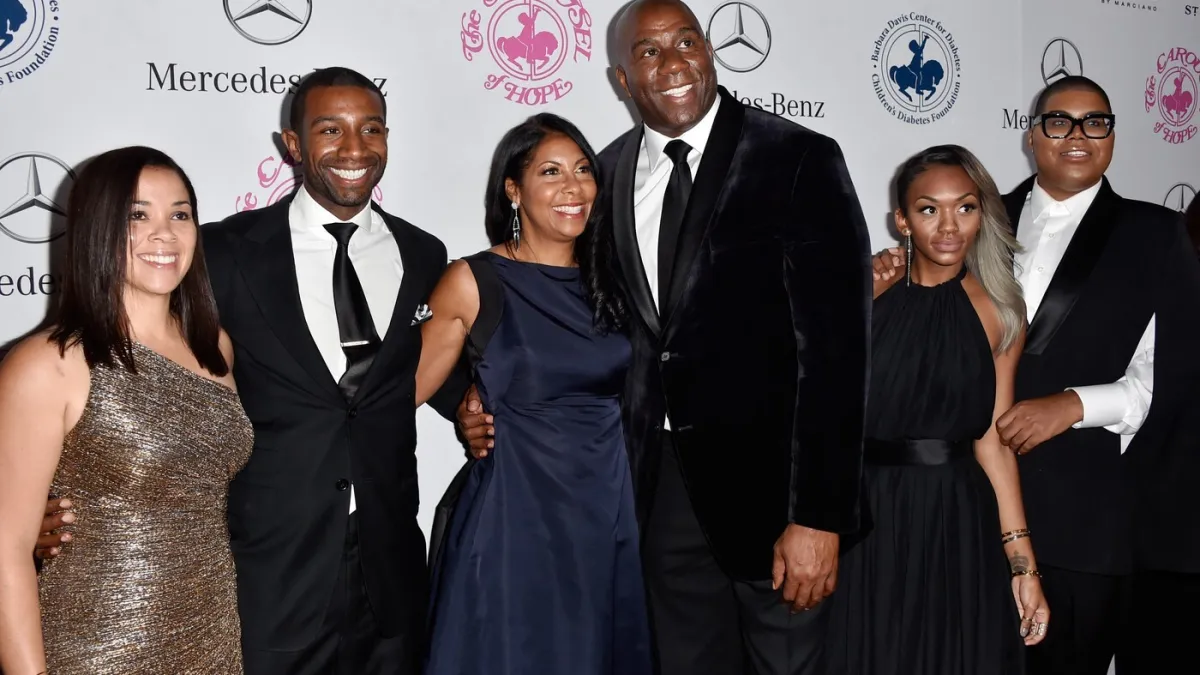 Košarkaška legenda, Magic Johnson uživa u Dubrovniku i na Hvaru, a pažnju je ukrao i njegov sin