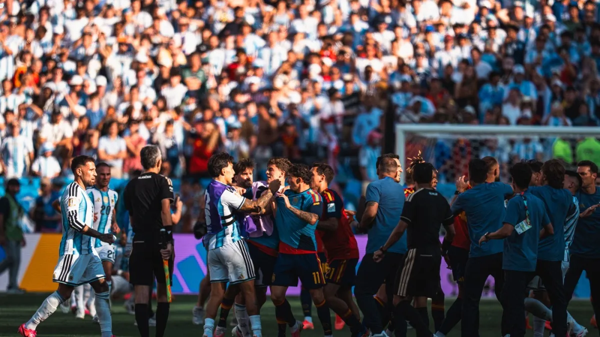 Mojmira oprala Argentince: 'Žalosne scene, šakom je udario Danija Olma'