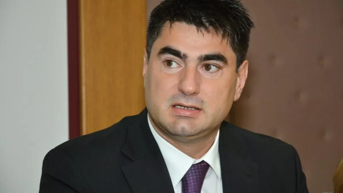 Objavljena imovinska kartica šefa Hine: Kovačić i supruga samo od najma zarade preko 66.000 €