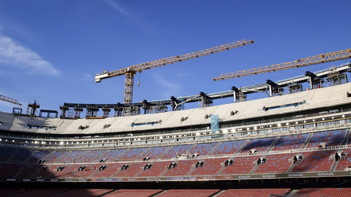 Barcelona u šoku: Radnik poginuo na dovršavanju krova stadiona Camp Nou