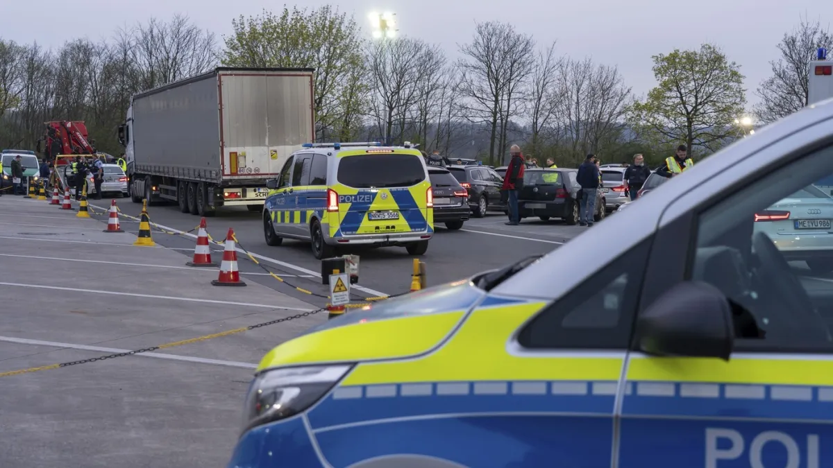Teška prometna nesreća! Kamper se zabio u gužvu na autocesti, 34 osobe ozlijeđene