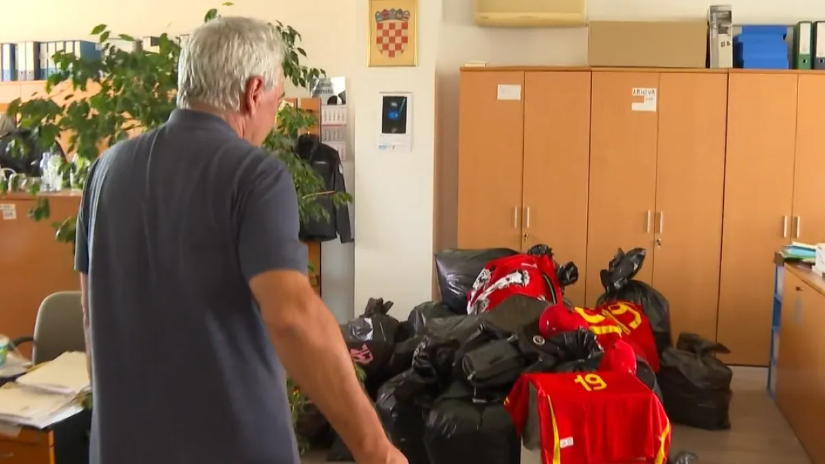 Crne vreće pune robe! Oduzeto je gotovo 5000 lažnjaka, pazite što smo zatekli u Carini