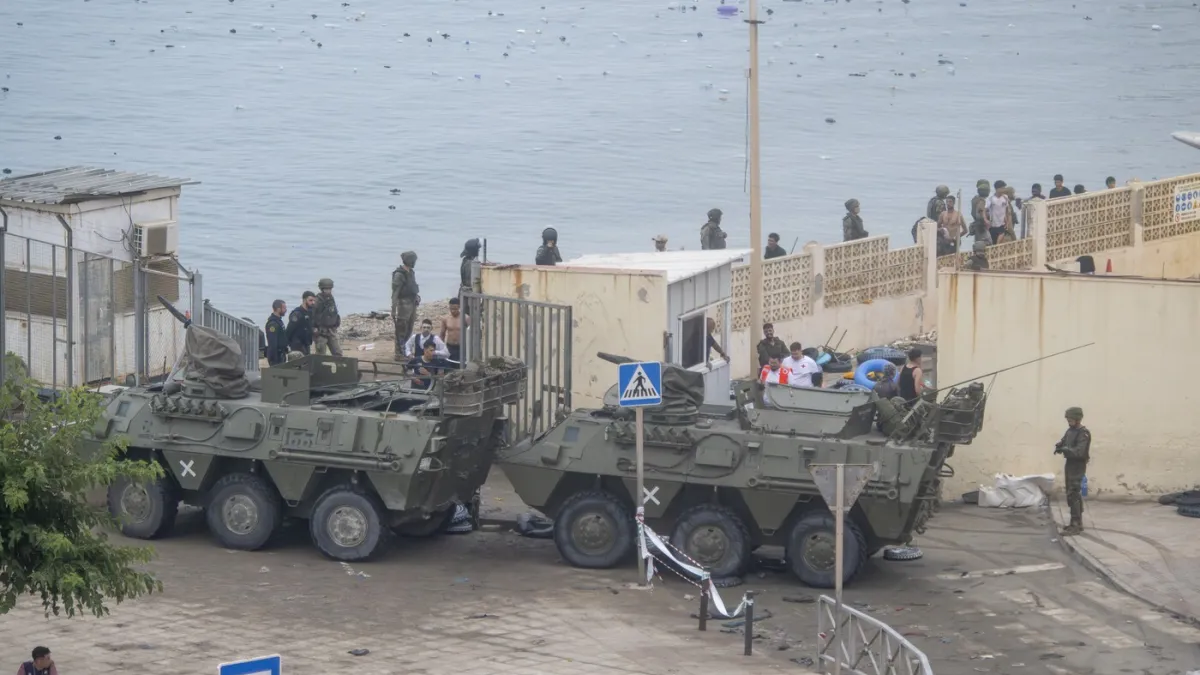 U Ceuti oko 49 tisuća migranata: Vojska na cesti, španjolska oporba na nogama