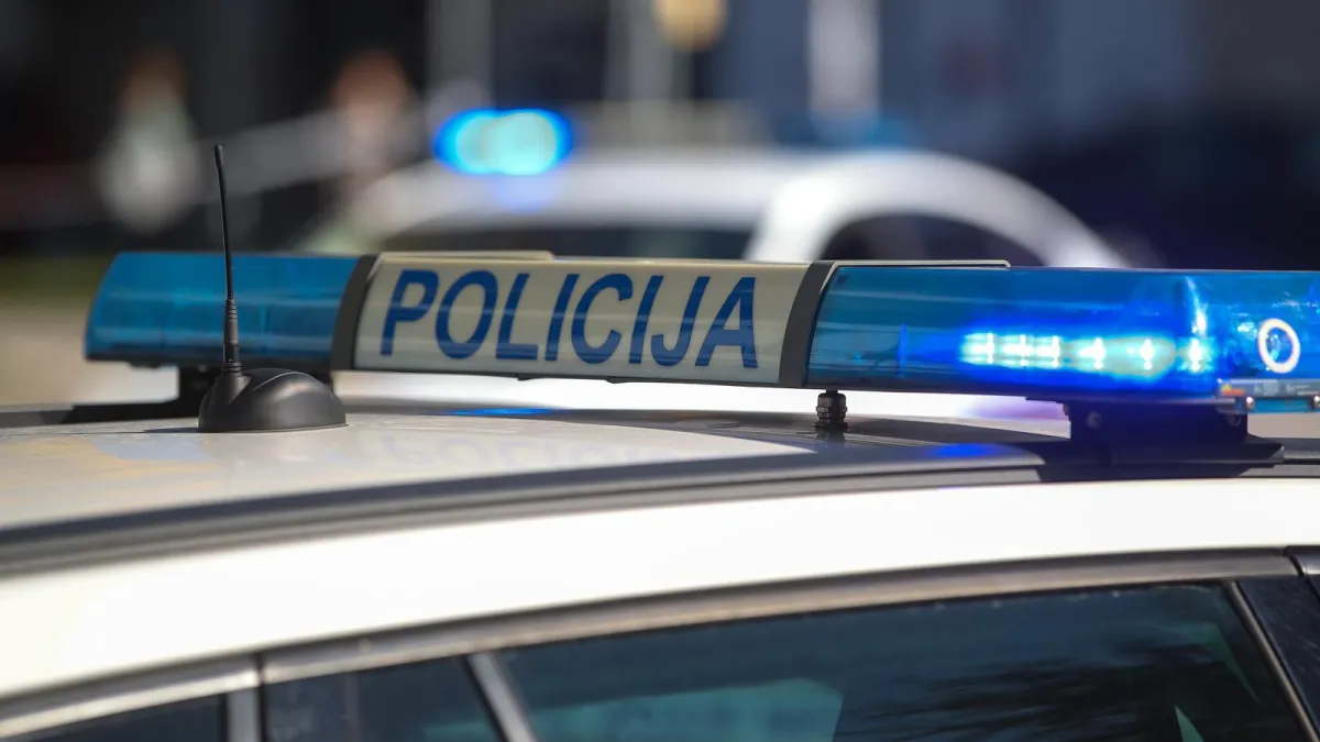 Napao i udario mladića zbog pentagrama na majici: 'Sotonjaro!'