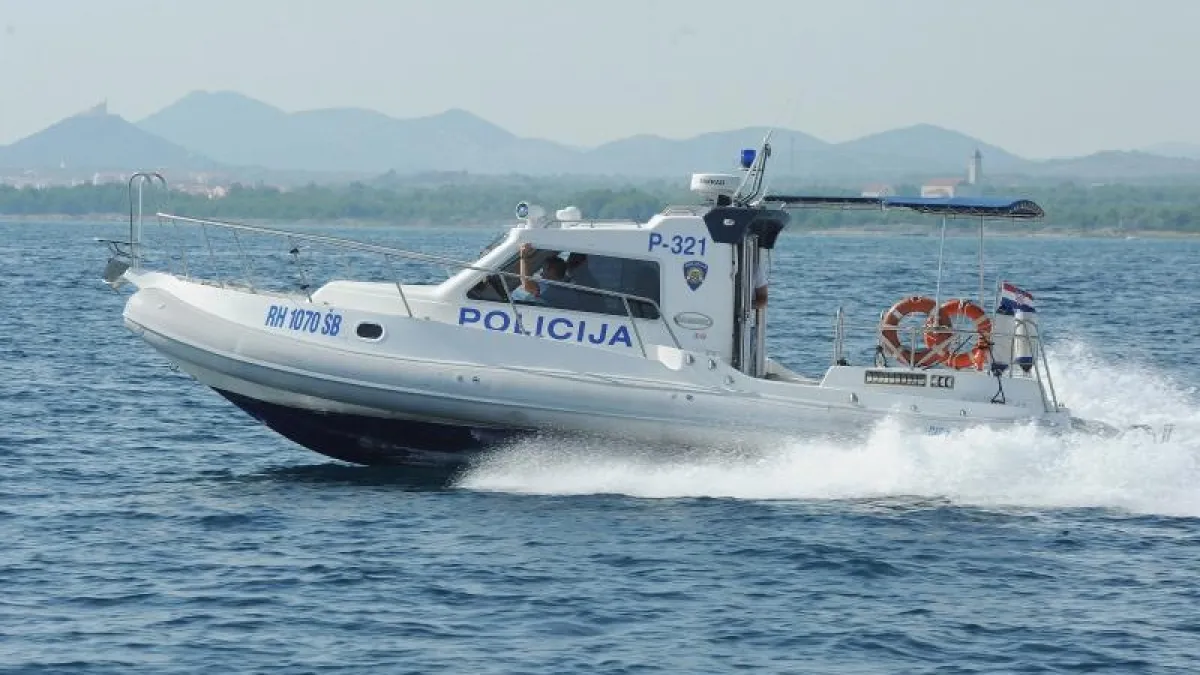 Noć puna drame na Jadranu! Više intervencija u samo nekoliko sati: Dvoje Čeha zapelo na SUP-u