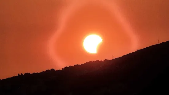 Pomrčina odu&scaron;evila Hrvate: Čitatelji &scaron;alju fotografije neobičnog prizora!