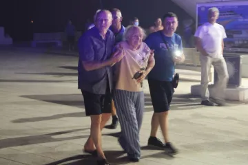 Naša reporterka usred vatrene drame u Omišu: 'Ljudi plaču, bježe, izgorjela je tvrđava Fortica'