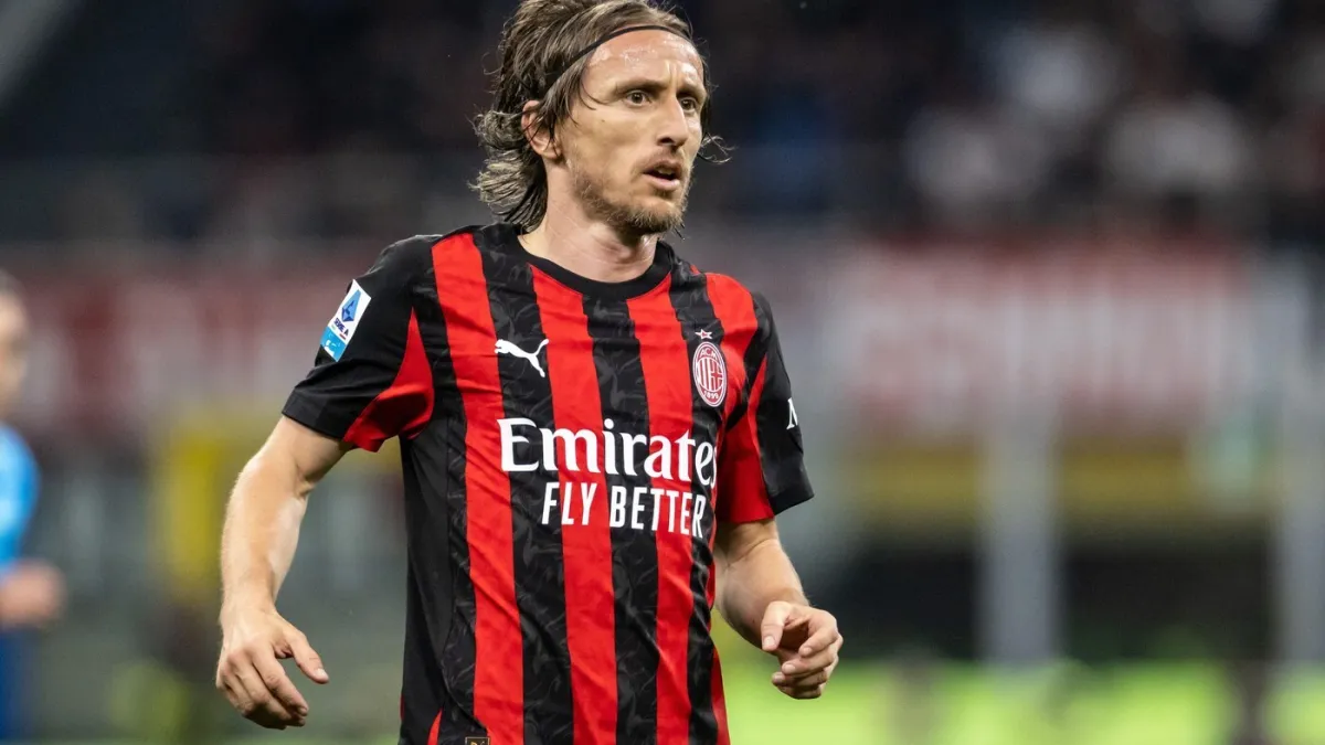 Modrićev potez oduševio navijače: Milan akcijom od 23 dodavanja srušio United