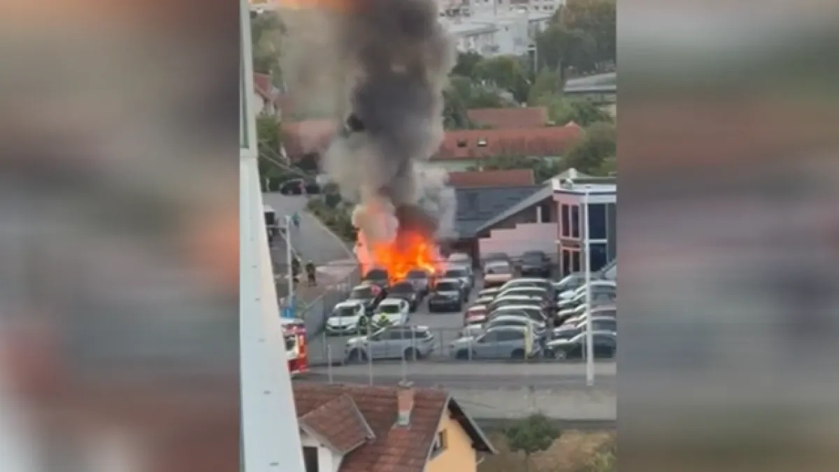 Auti gorjeli u Rudešu, ali ovo nije prvi put. Policija pronašla tragove Molotovljevih koktela
