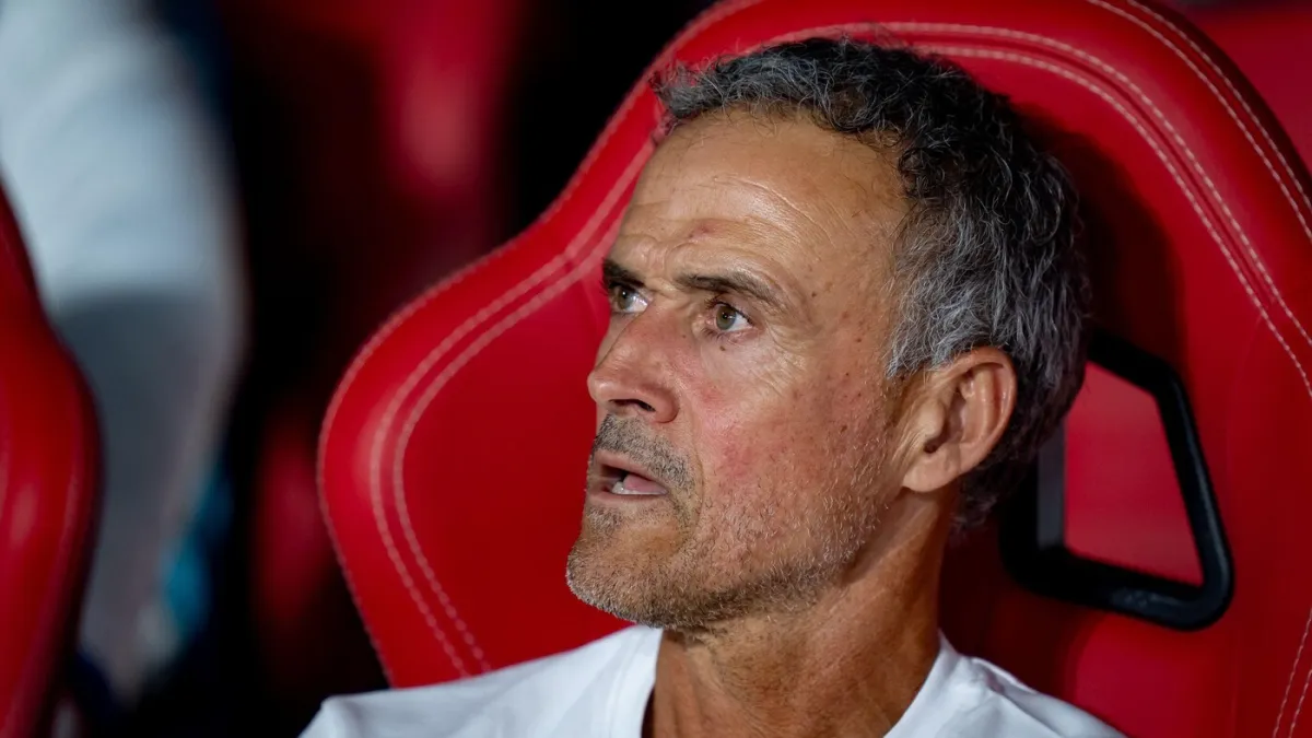 Luis Enrique iznerviran pitanjem naglo ustao i prekinuo konferenciju za medije