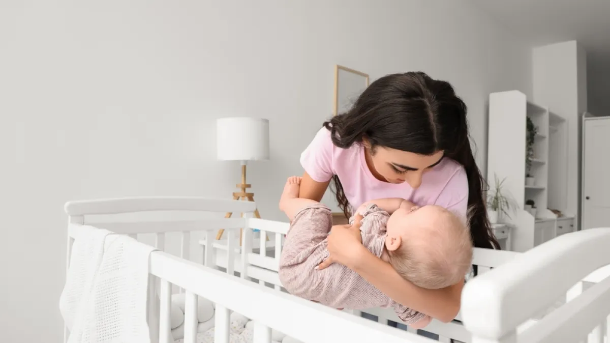 Ovo je važno za mirniji san bebe: Može biti čak i učinkovitije od nježnog ljuljanja