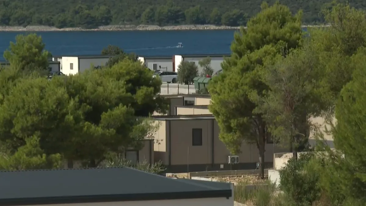 Usred sezone inspektori upali u ilegalni kamp i zapečatili ga, doznajemo: Idući tjedan 'pada' još jedan