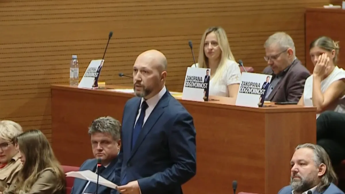 Burna sjednica završila odbijenicom Milanovićevih prijedloga: 'Svanut će jutro ponosa ili srama'