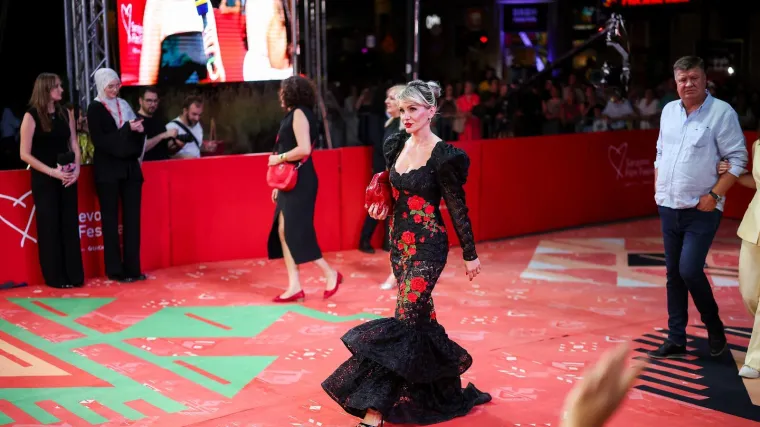 Zadnji dan Sarajevo Film Festivala vrvi od glamura: Filmske zvijezde zasjale na crvenom tepihu