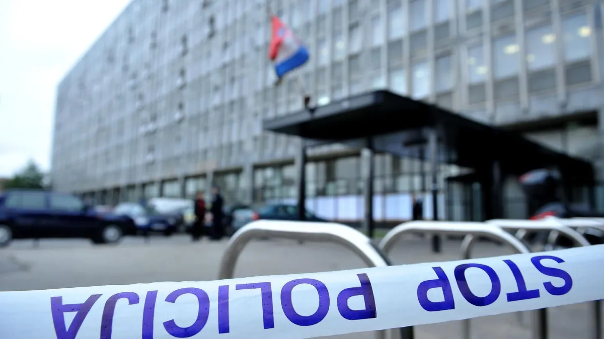 Kaos usred zagrebačkog suda: Morali ga svladavati, završio je s lisicama
