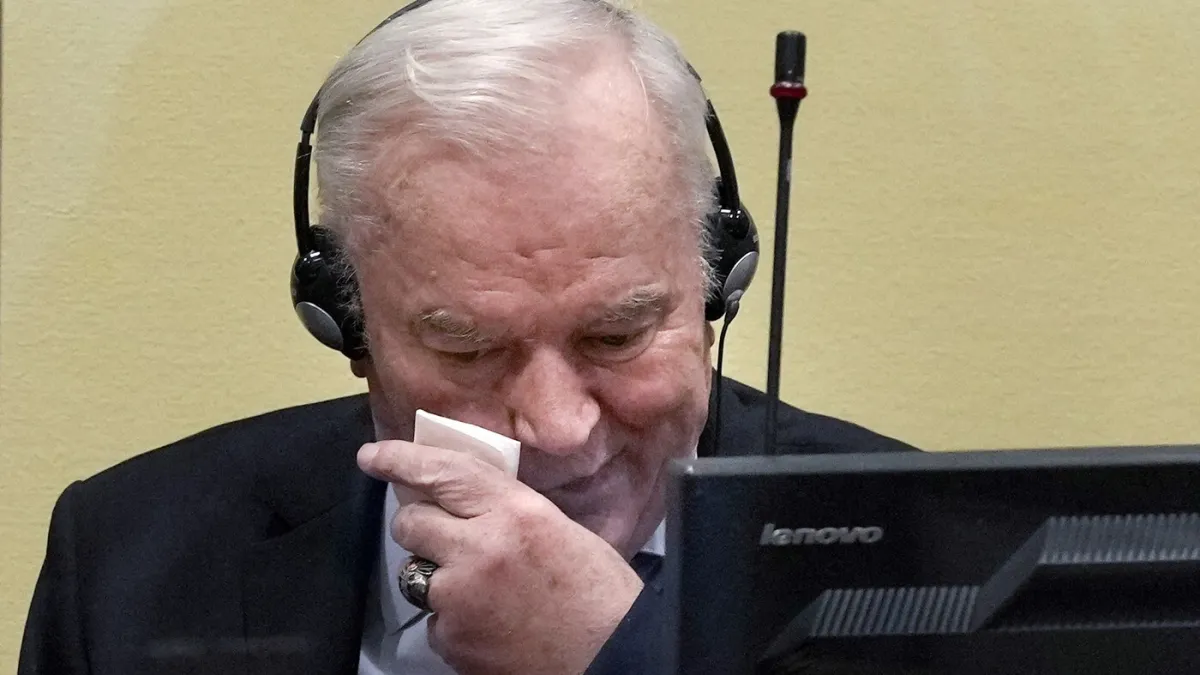 Mladiću skandiraju mladi, najavljuju državne počasti: Koliko vas brine relativiziranje zločina?
