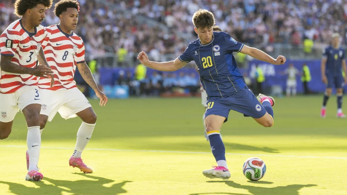 Senzacionalne vijesti iz BiH: Dinamo će pokušati dovesti heroja 'Zmajeva'?
