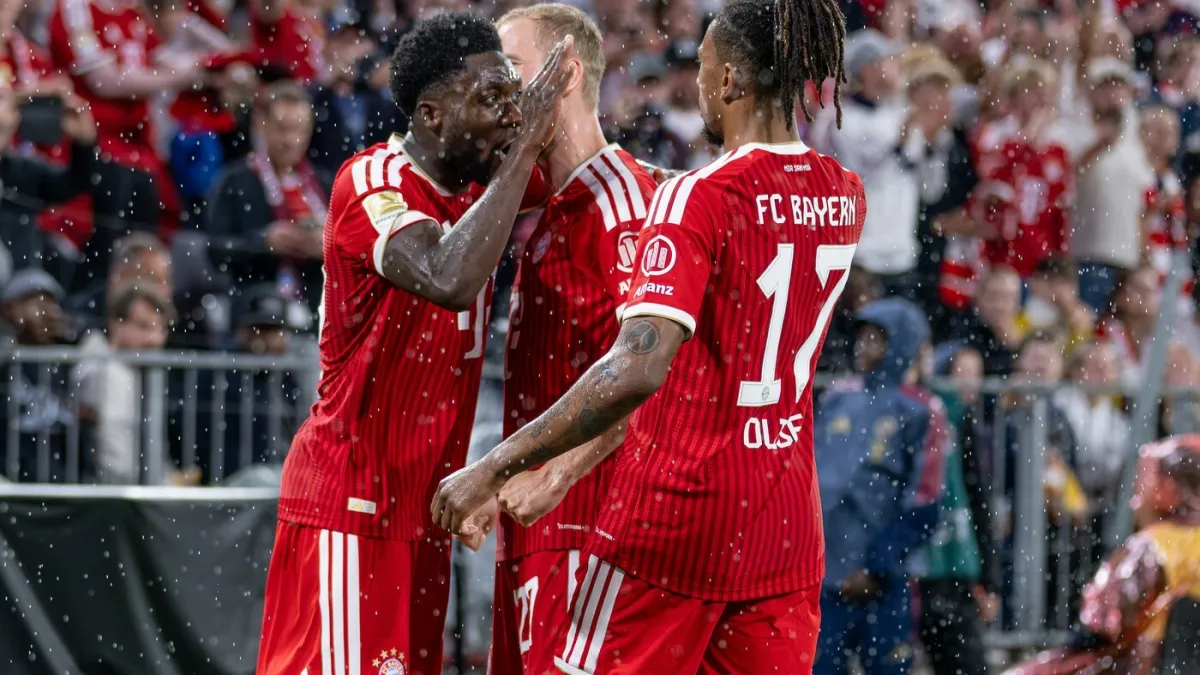 Bayern furiozno krenuo u obranu titule: Pala petarda na Allianz Areni