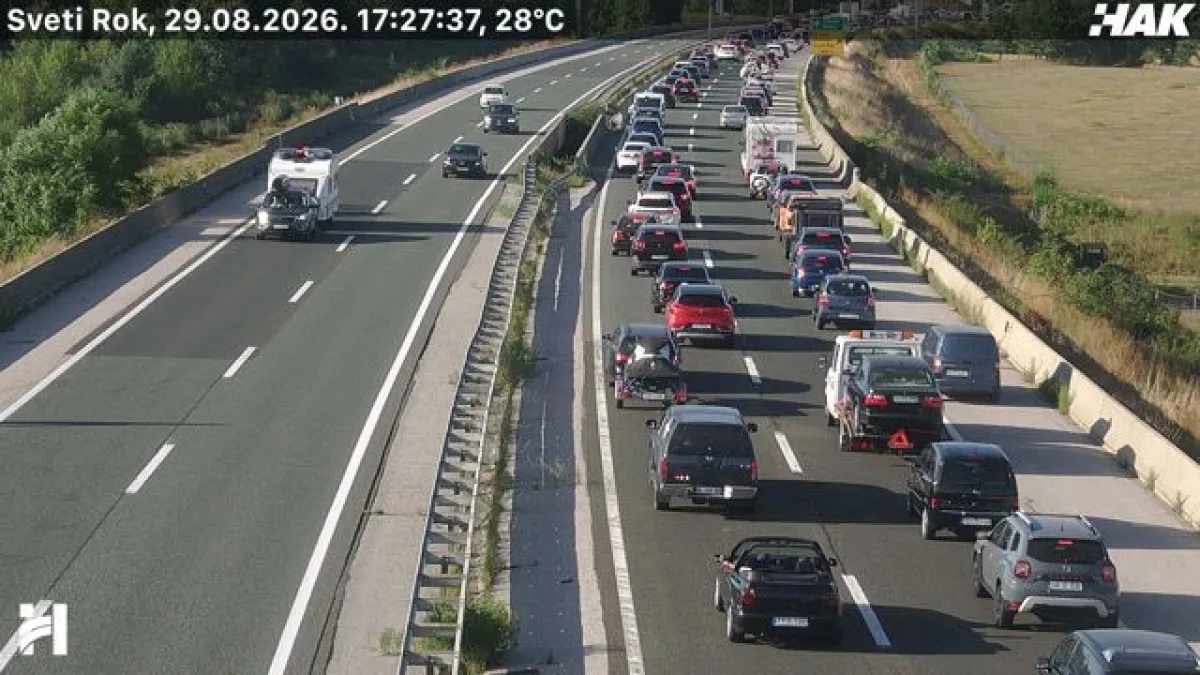 Totalni kaos na A1! Četvero ozlijeđenih u naletu auta na cestare. 'Neki voze u suprotnom smjeru'