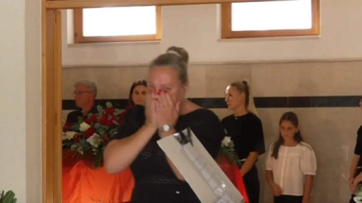 Oproštaj od čovjeka kojeg su svi voljeli: Spašavao tuđe živote, a onda je vatra uzela njegov